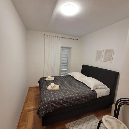 Apartment Brgacelj Kali Buitenkant foto