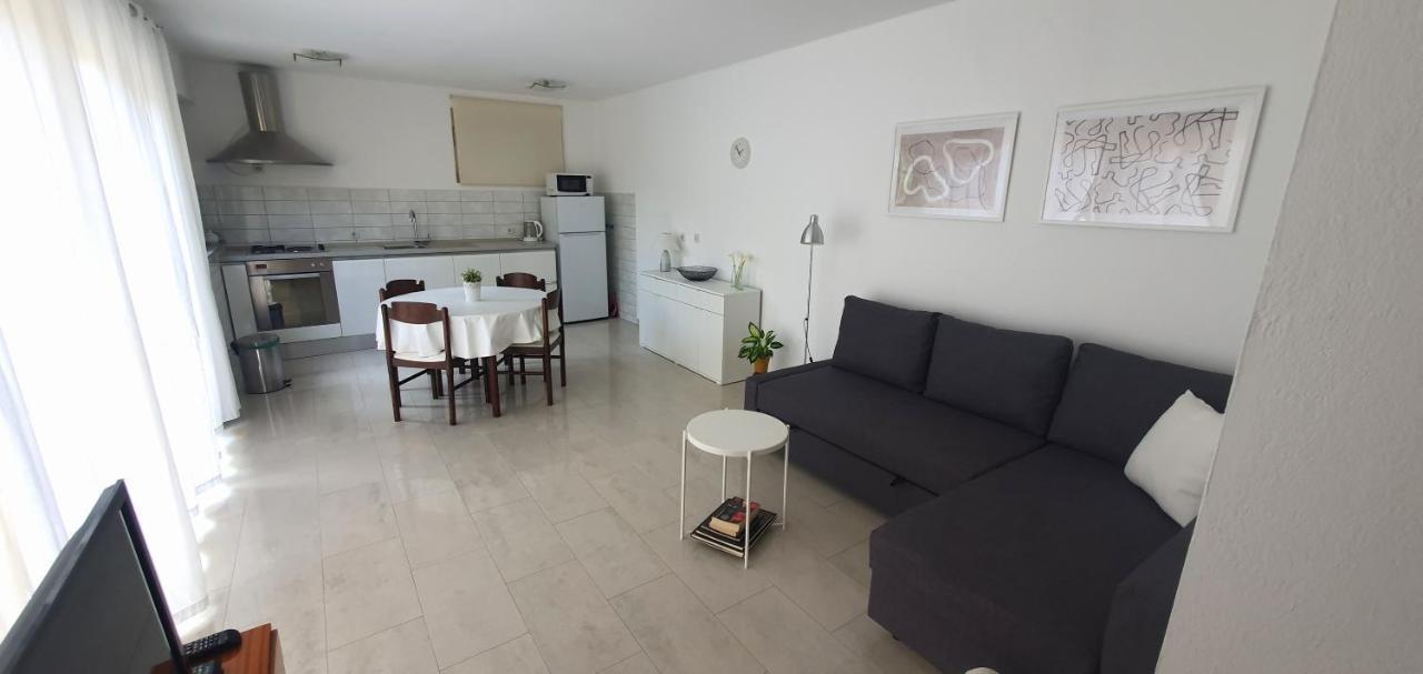 Apartment Brgacelj Kali Buitenkant foto